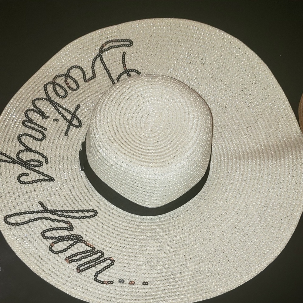 hats/ never worn New no tags